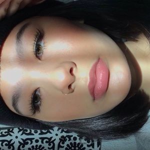 Meet your Posher, Aja